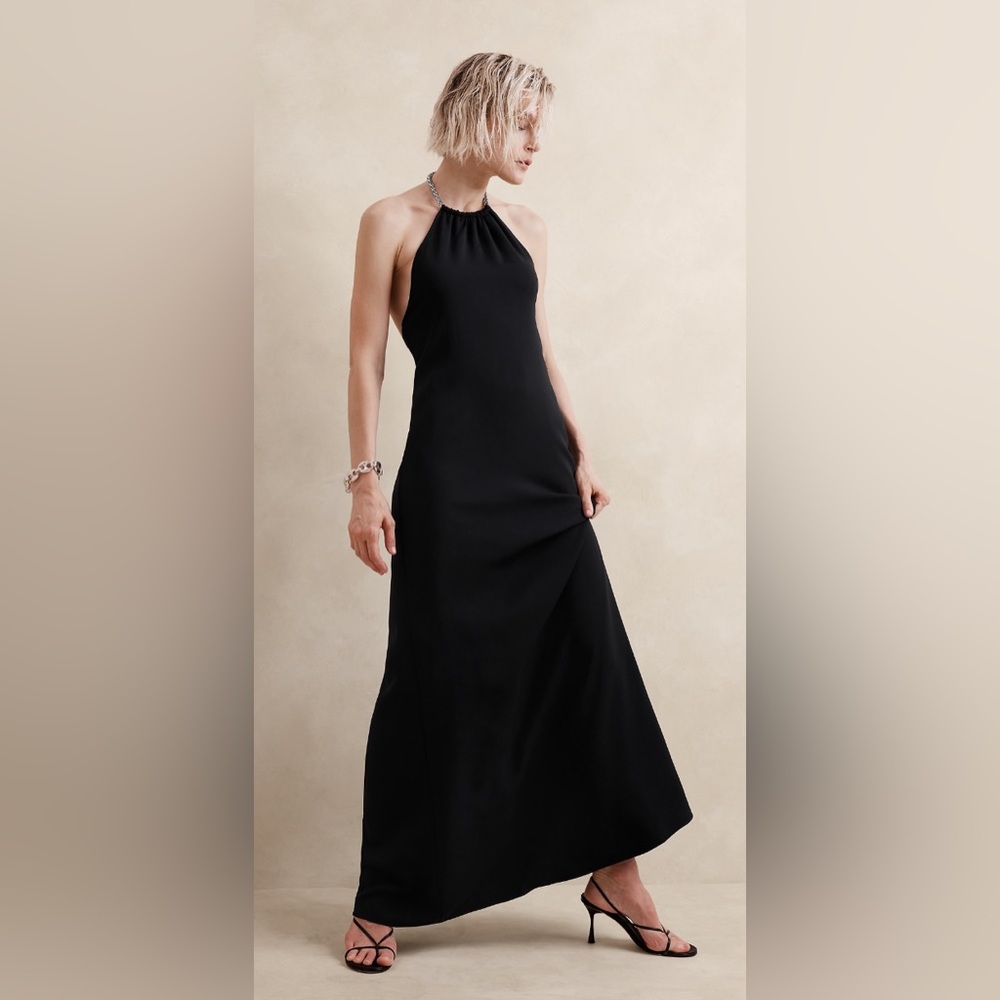 BANANA REPUBLIC CREPE HALTER GOWN